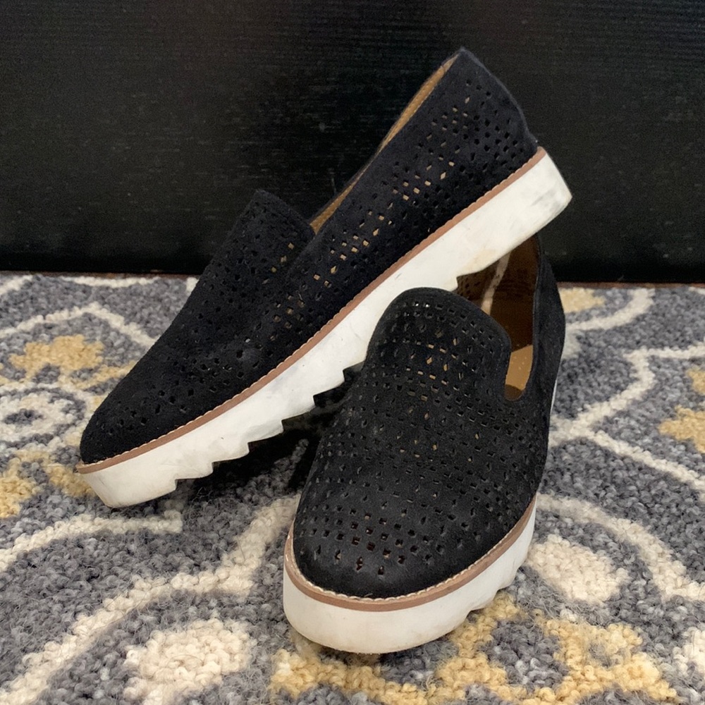Black Shoes